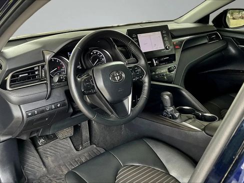 Used 2022 Toyota Camry SE w/ Cold Weather Package FWD image 14