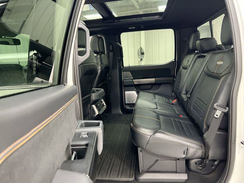 Used 2023 Ford F450 Platinum w/ FX4 Off-Road Package AWD/4WD image 19
