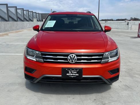 Used 2018 Volkswagen Tiguan SE w/ 3rd Row Seat Package image 3