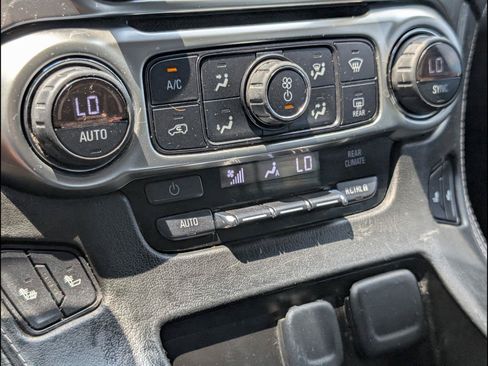 Used 2017 Chevrolet Tahoe LT AWD/4WD image 12