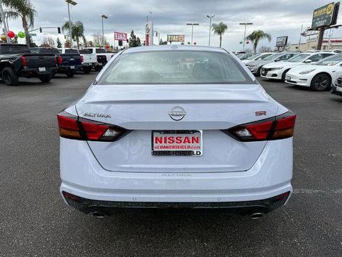New 2025 Nissan Altima 2.5 SR w/ SR Premium Package image 5