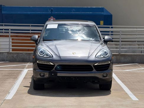 Used 2013 Porsche Cayenne S AWD/4WD image 2