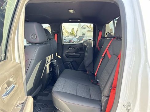 Used 2023 Chevrolet Colorado Z71 w/ Z71 Convenience Package 2 image 12