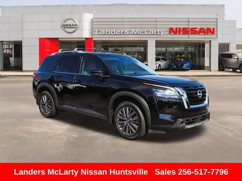 Used 2023 Nissan Pathfinder SL w/ SL Premium Package FWD image 1