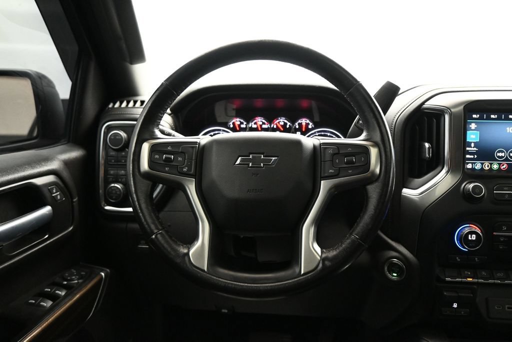 Used 2021 Chevrolet Silverado 1500 LT Trail Boss AWD/4WD image 15