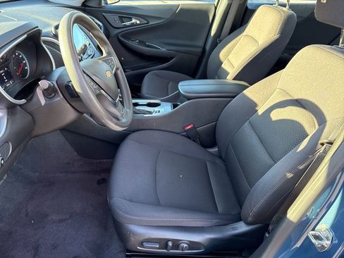 Used 2024 Chevrolet Malibu LT image 10