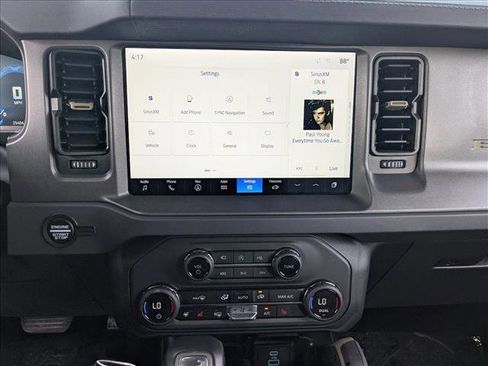 Certified 2025 Ford Bronco Badlands AWD/4WD image 15