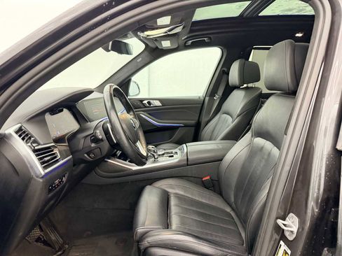Used 2022 BMW X7 xDrive40i w/ Executive Package image 17