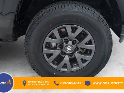 Used 2023 Toyota Tacoma SR AWD/4WD image 21