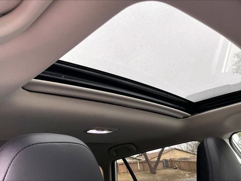 Used 2023 Subaru Outback Limited image 25