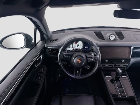 Used 2024 Porsche Macan Turbo w/ Premium Plus Package image 17