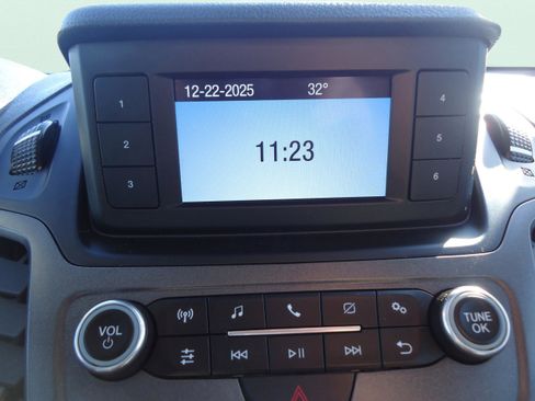 Used 2023 Ford Transit Connect XL image 16