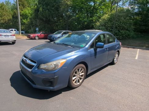 Used 2012 Subaru Impreza 2.0i Premium w/ All-Weather Pkg AWD/4WD image 7