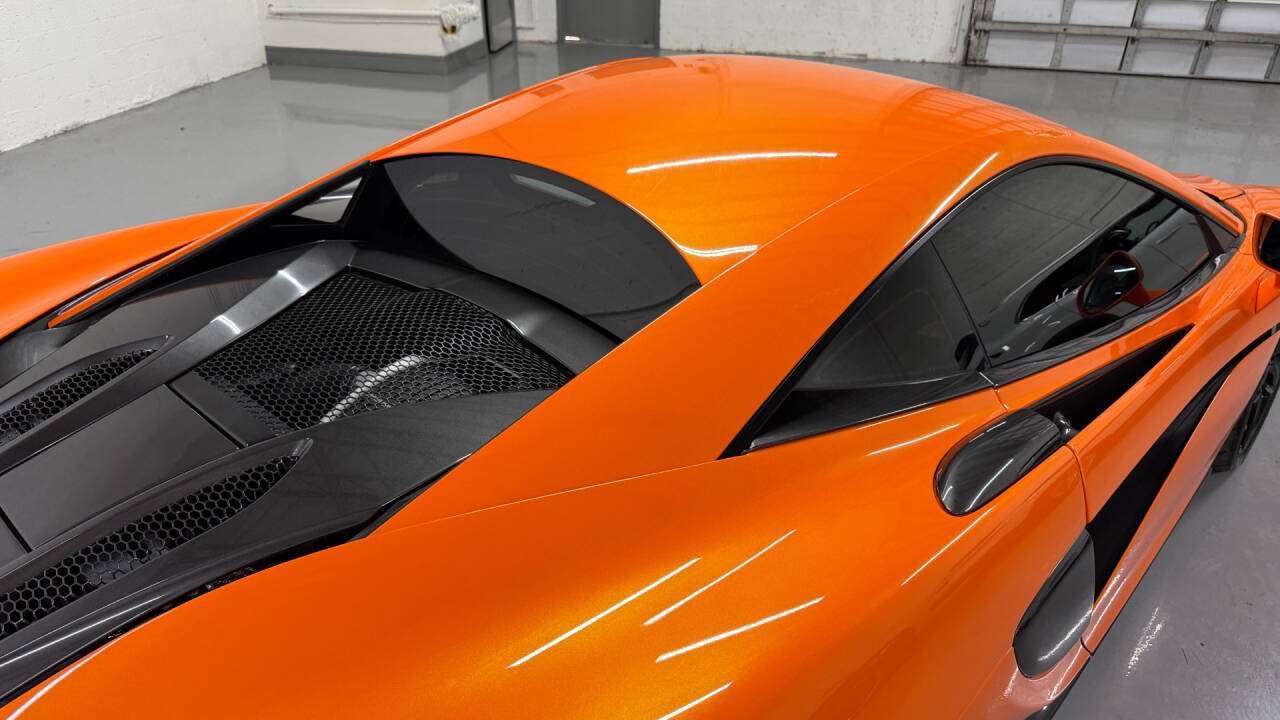 Used 2017 McLaren 570S Coupe RWD image 7
