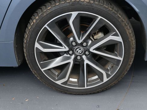 Used 2020 Toyota Corolla XSE image 20