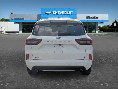 Used 2024 Ford Escape ST-Line w/ Tech Pack #1 FWD image 4
