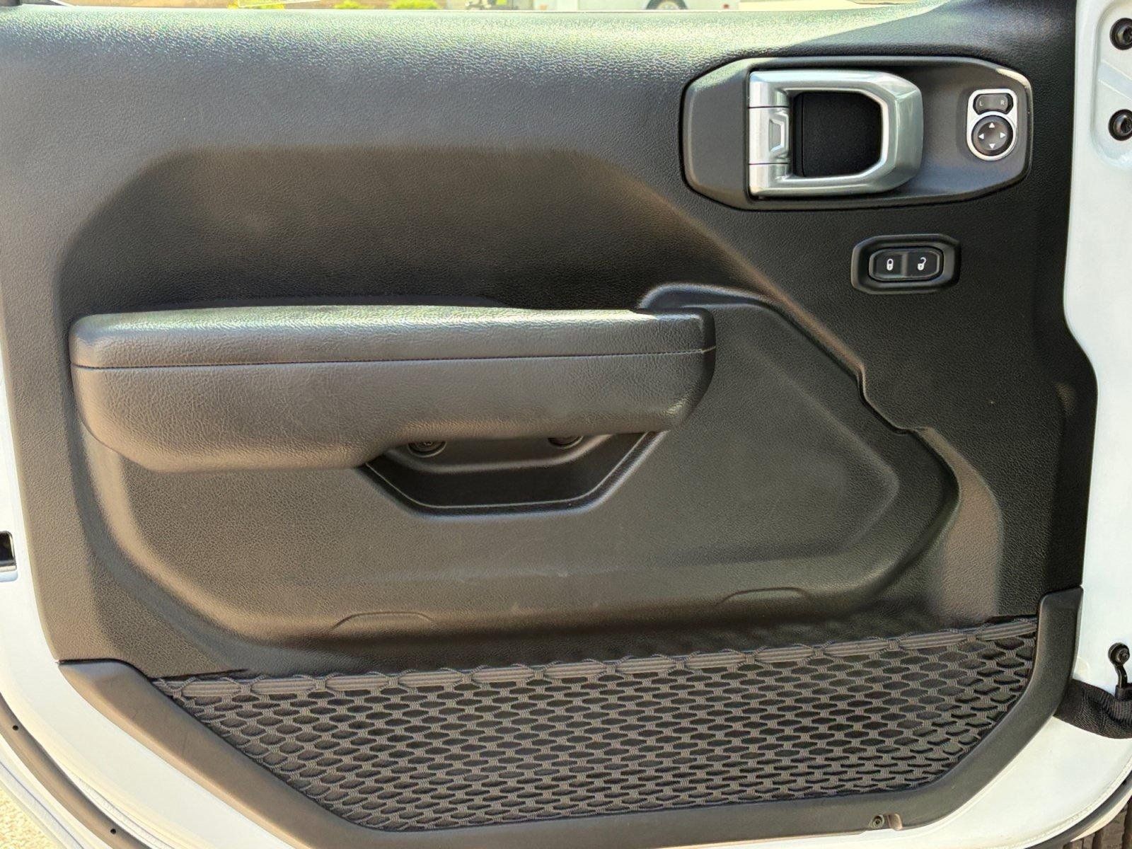 Used 2024 Jeep Wrangler Unlimited Sport AWD/4WD image 13