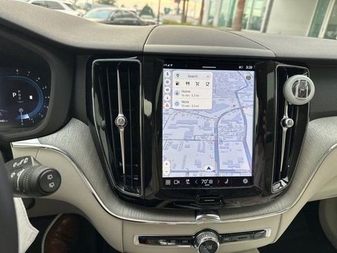 Used 2024 Volvo XC60 B5 Plus w/ Protection Package Premier image 8