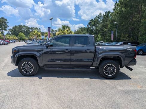 Used 2025 Toyota Tacoma TRD Sport RWD image 7