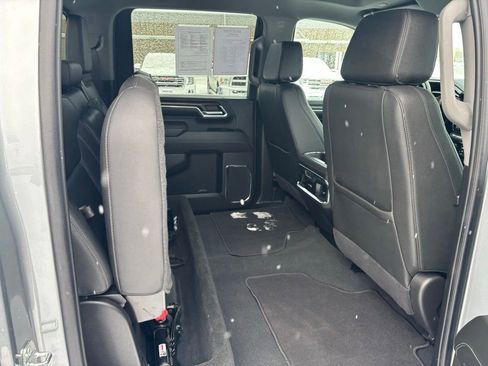 Used 2024 GMC Sierra 2500 SLT w/ SLT Premium Package image 31