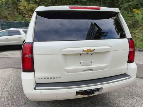 Used 2015 Chevrolet Suburban LTZ image 7