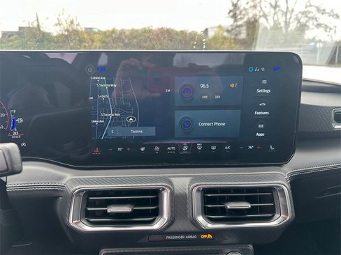 Used 2025 Ford Mustang Premium image 21