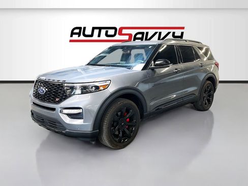 Used 2024 Ford Explorer ST w/ Equipment Group 401A AWD/4WD image 3