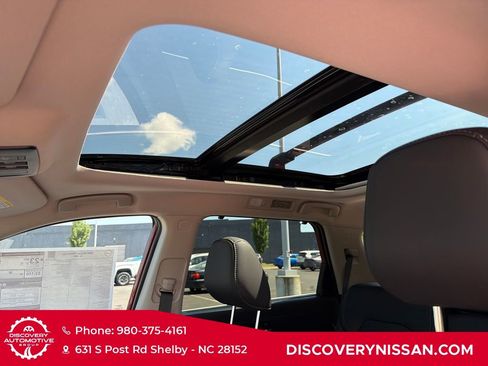 New 2026 Nissan Pathfinder SL w/ SL Premium Package (P04) AWD/4WD image 27
