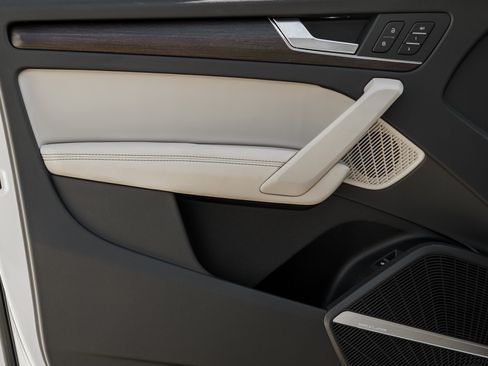 Used 2024 Audi Q5 2.0T Premium Plus image 22