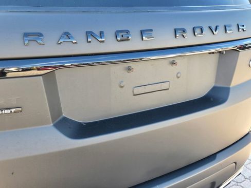 Used 2020 Land Rover Range Rover Sport HST image 10
