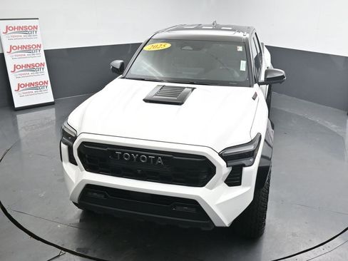 Used 2025 Toyota Tacoma TRD Pro image 26