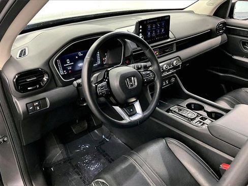 Used 2023 Honda Pilot Elite image 13