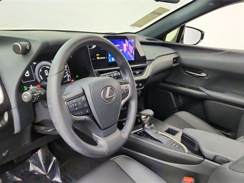 Used 2024 Lexus UX 250h FWD image 18