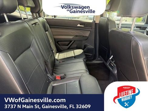 Certified 2023 Volkswagen Atlas SEL R-Line AWD/4WD image 8