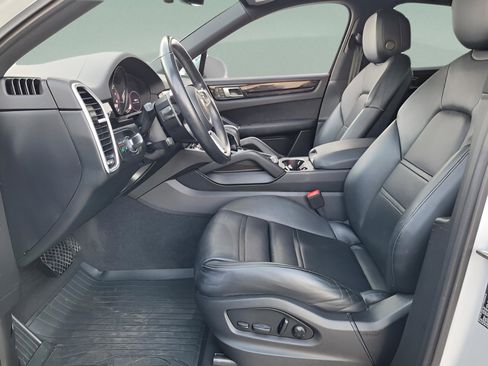 Used 2022 Porsche Cayenne E-Hybrid Coupe image 15