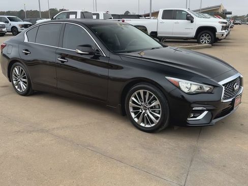 Used 2022 INFINITI Q50 Luxe w/ Cargo Package image 3