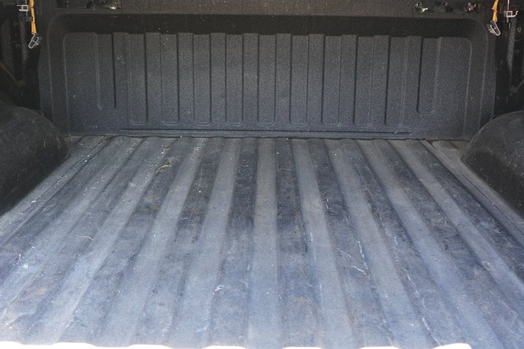 Used 2023 RAM 1500 Laramie AWD/4WD image 10