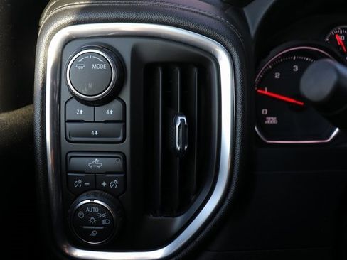 Used 2022 Chevrolet Silverado 2500 LT w/ Fleet Comfort Package image 19