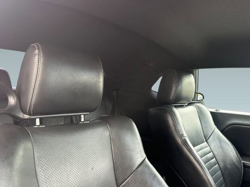 Used 2009 Dodge Challenger R/T image 23