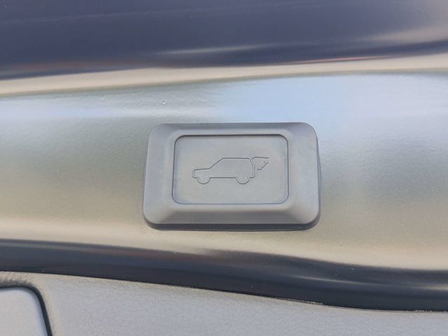 Used 2025 Toyota RAV4 XLE w/ Convenience Package AWD/4WD image 13