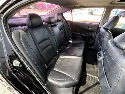 Used 2015 Honda Accord EX-L image 19