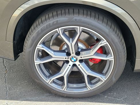 Used 2026 BMW X5 xDrive50e w/ M Sport Package AWD/4WD image 7