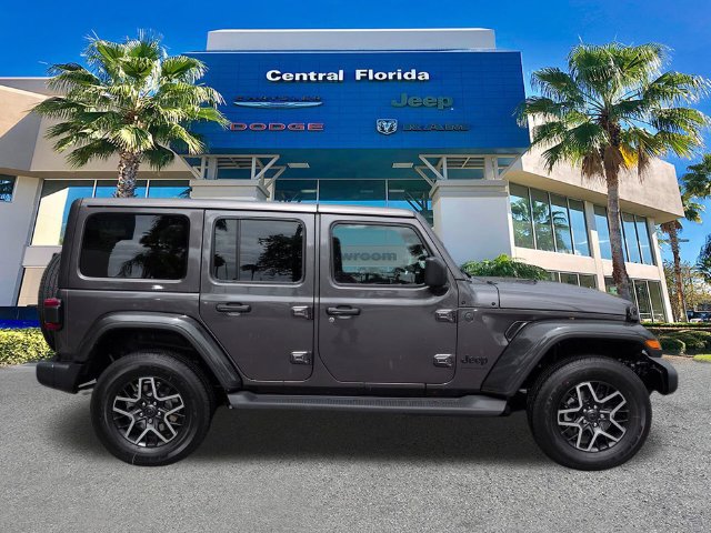 New 2027 Jeep Wrangler Unlimited Sahara AWD/4WD image 3
