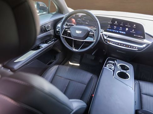 Used 2024 Cadillac Lyriq Sport w/ LPO, Floor Liner Package RWD image 26