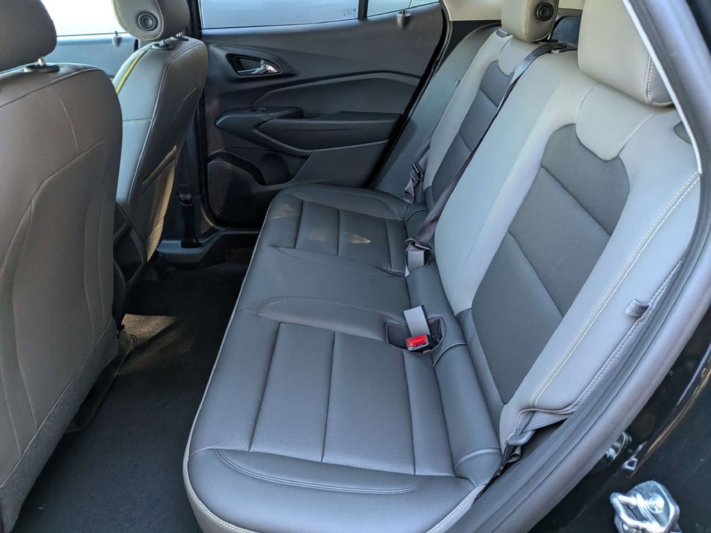 New 2026 Chevrolet Trax ACTIV w/ Driver Confidence Package FWD image 16