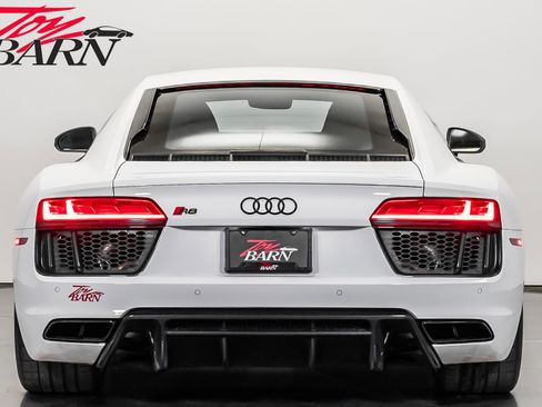 Used 2018 Audi R8 V10 image 4