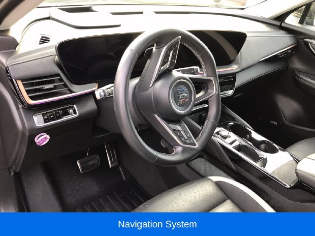 Used 2025 Buick Envision Sport Touring AWD/4WD image 3