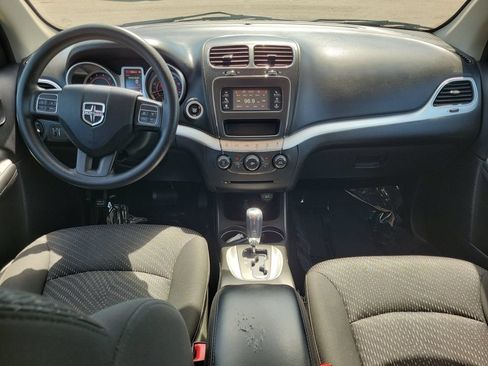 Used 2018 Dodge Journey SE FWD image 10