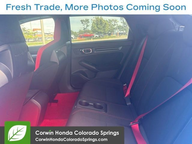 Used 2025 Honda Civic Type R image 9