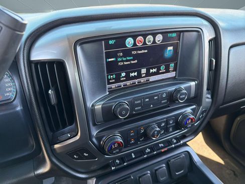 Used 2018 Chevrolet Silverado 1500 LT w/ Texas Edition image 22